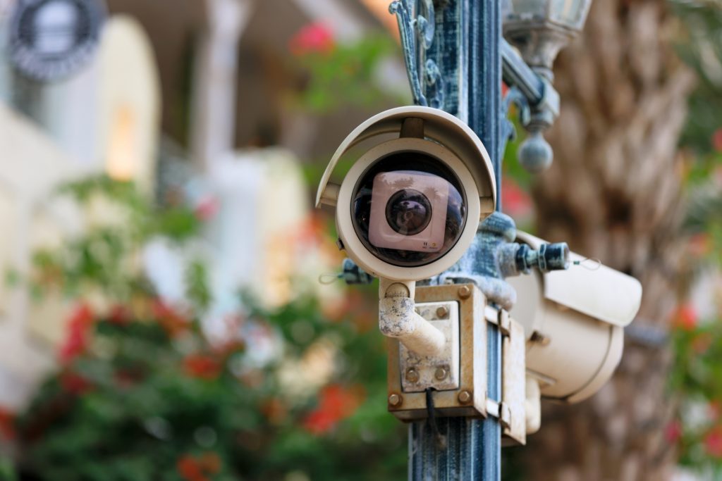 屋外用監視カメラの設置事例