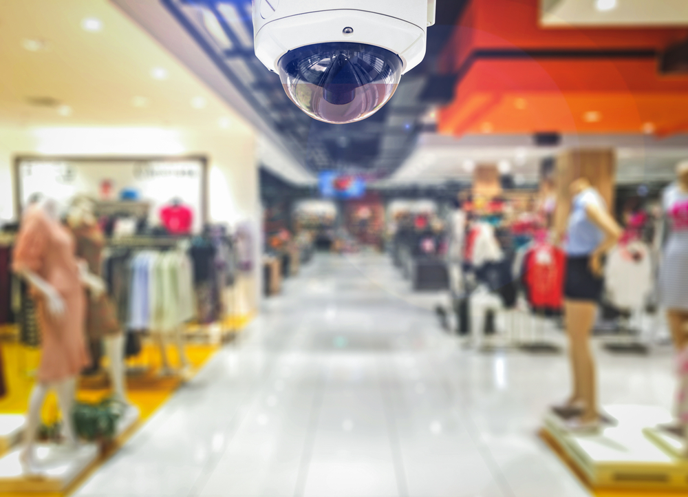 防犯カメラを天井に設置する際の注意点